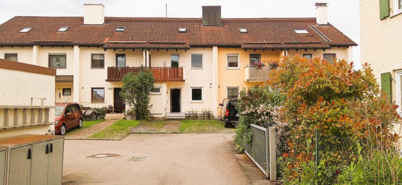 Grosses Zimmer Bad Kueche Wohnzimmer Terasse Garten Zentral Ruhig Landsberg am Lech Exterior photo