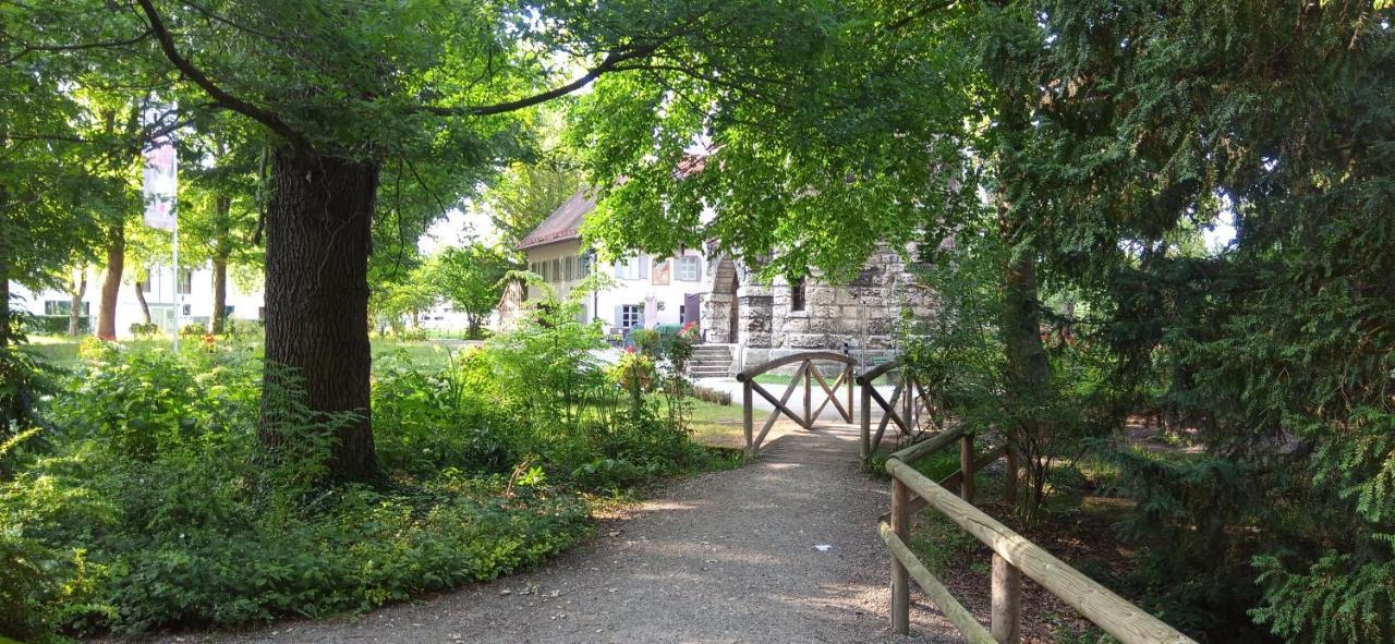 Grosses Zimmer Bad Kueche Wohnzimmer Terasse Garten Zentral Ruhig Landsberg am Lech Exterior photo